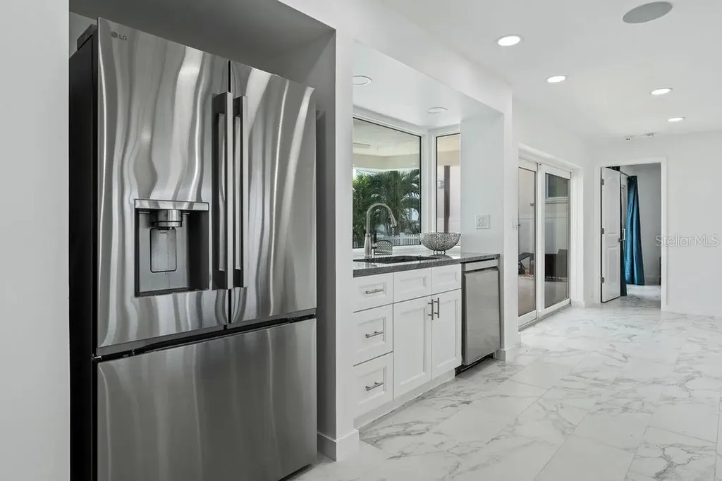 340 Palm Island NE Clearwater Beach FL 33767