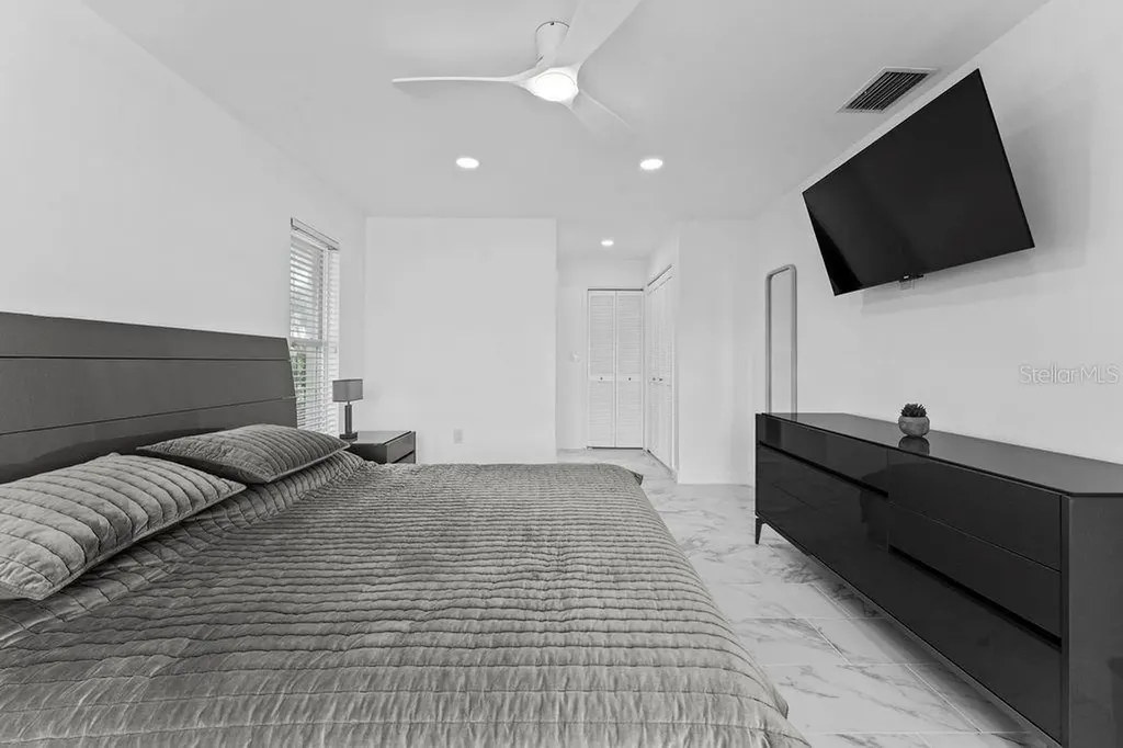 340 Palm Island NE Clearwater Beach FL 33767