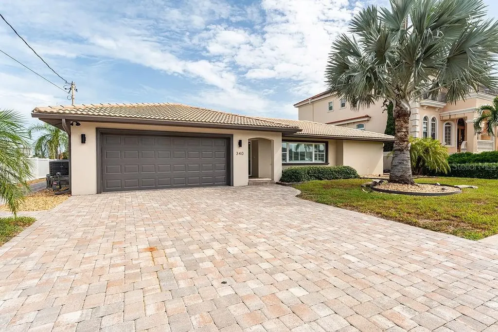 340 Palm Island NE Clearwater Beach FL 33767