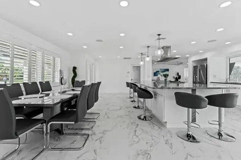 340 Palm Island NE Clearwater Beach FL 33767