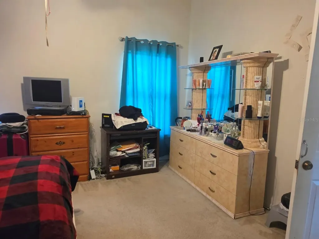 2261 Blue Sapphire Circle Orlando FL 32837