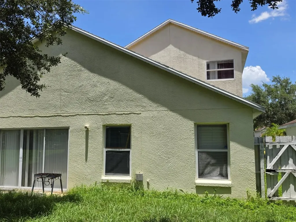 2261 Blue Sapphire Circle Orlando FL 32837