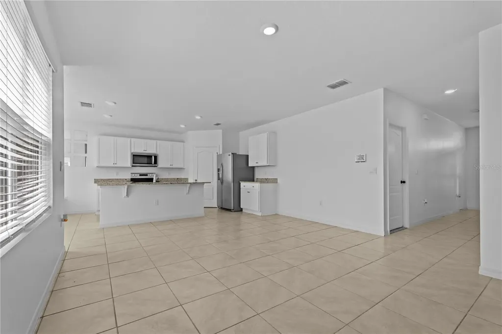1264 Cascades Avenue Davenport FL 33837