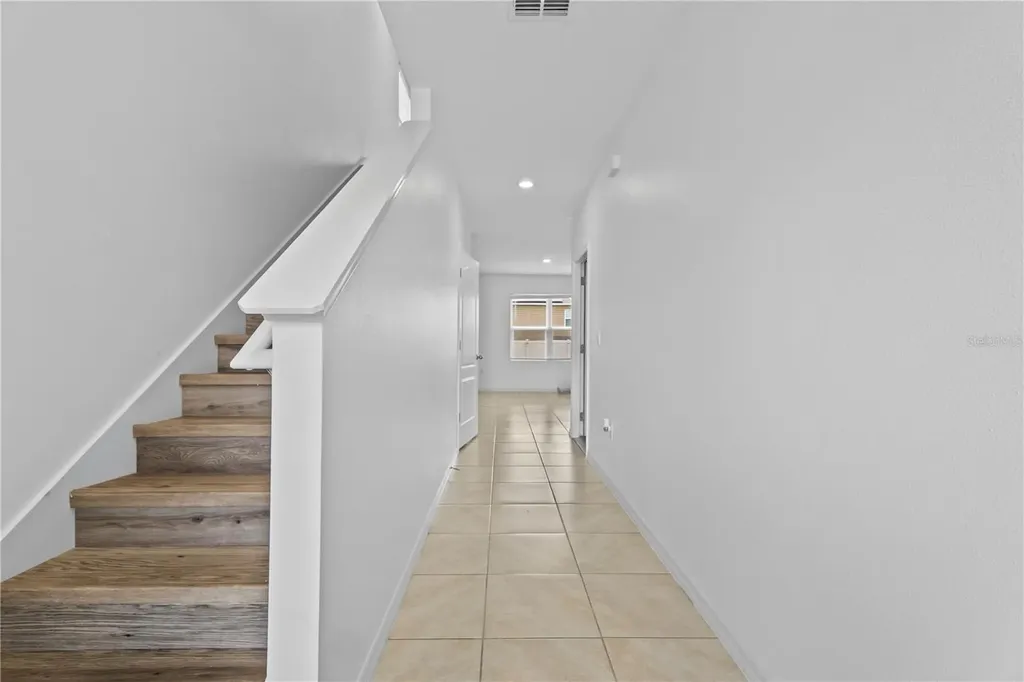 1264 Cascades Avenue Davenport FL 33837
