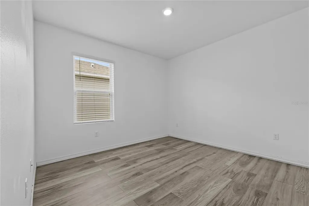 1264 Cascades Avenue Davenport FL 33837
