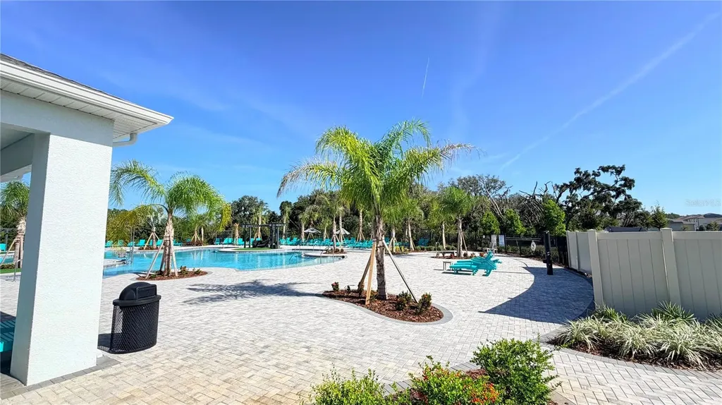 1264 Cascades Avenue Davenport FL 33837