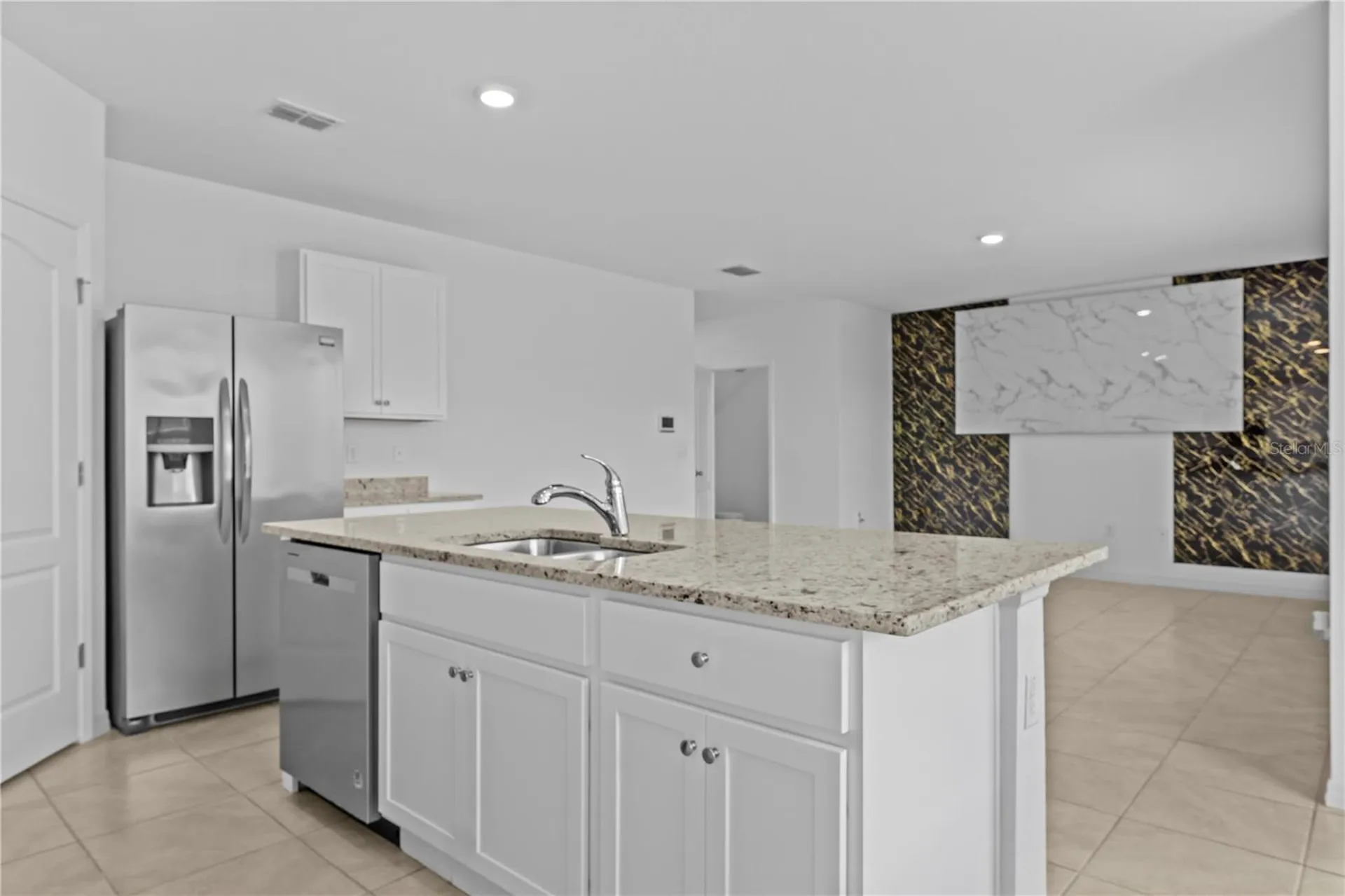 1264 Cascades Avenue Davenport FL 33837