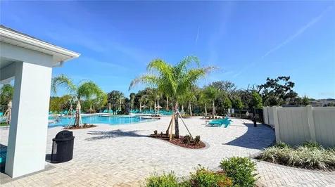 1264 Cascades Avenue Davenport FL 33837