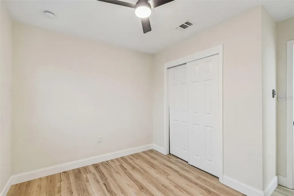 6781 33rd Avenue N St Petersburg FL 33710