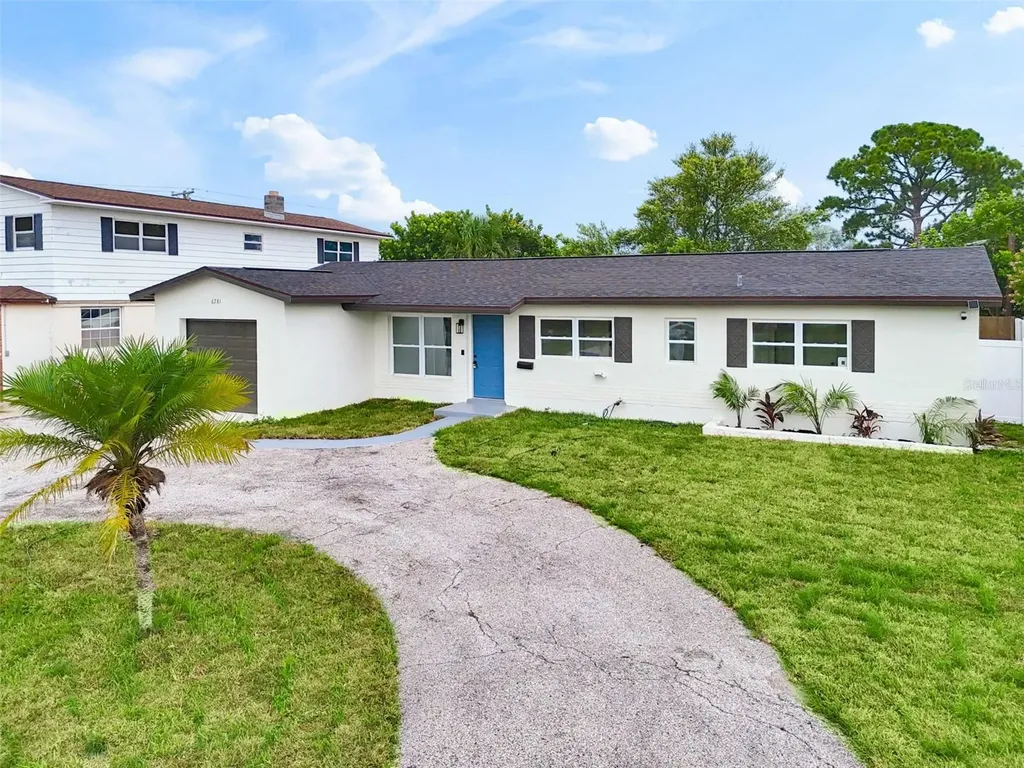 6781 33rd Avenue N St Petersburg FL 33710