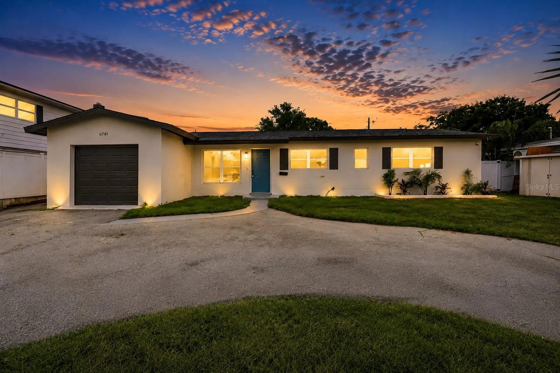 6781 33rd Avenue N St Petersburg FL 33710