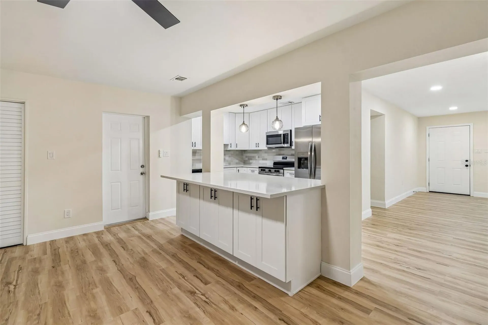6781 33rd Avenue N St Petersburg FL 33710