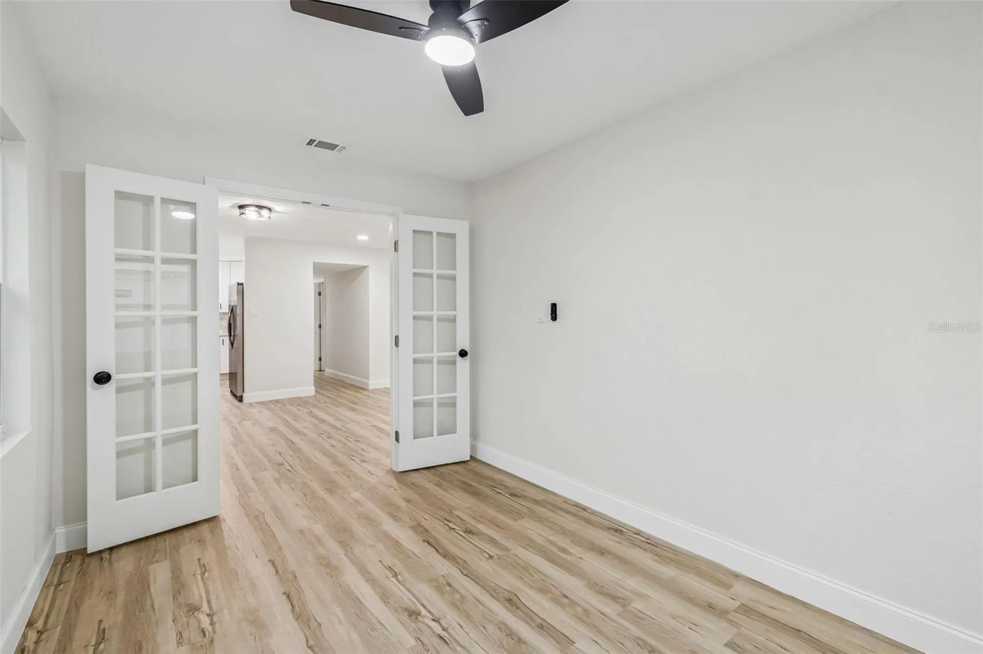 6781 33rd Avenue N St Petersburg FL 33710