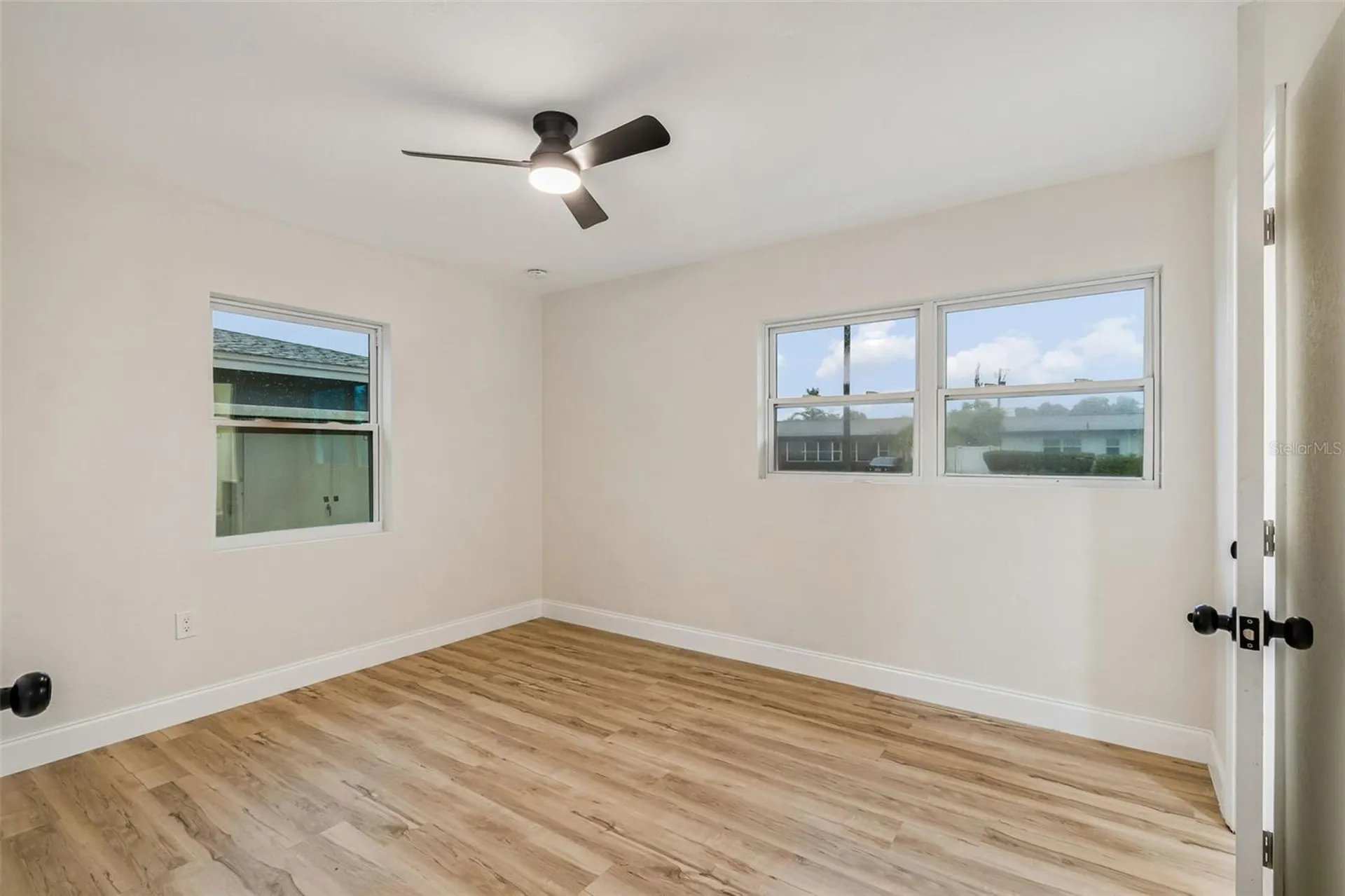 6781 33rd Avenue N St Petersburg FL 33710