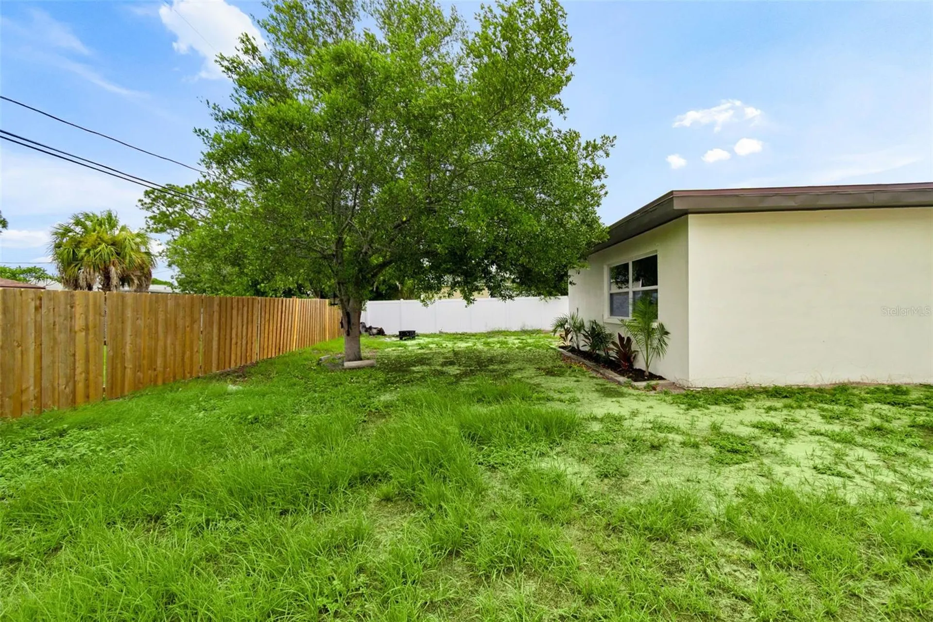 6781 33rd Avenue N St Petersburg FL 33710