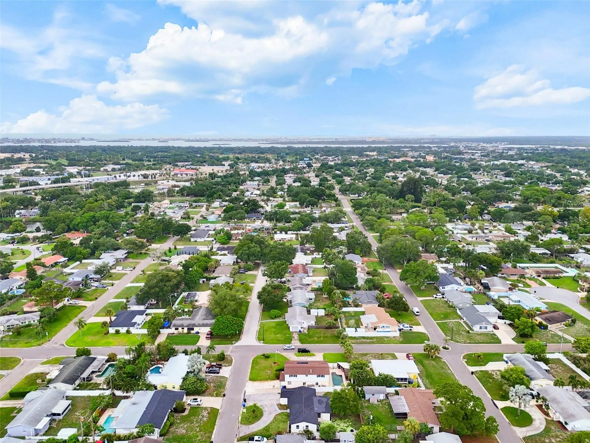 6781 33rd Avenue N St Petersburg FL 33710