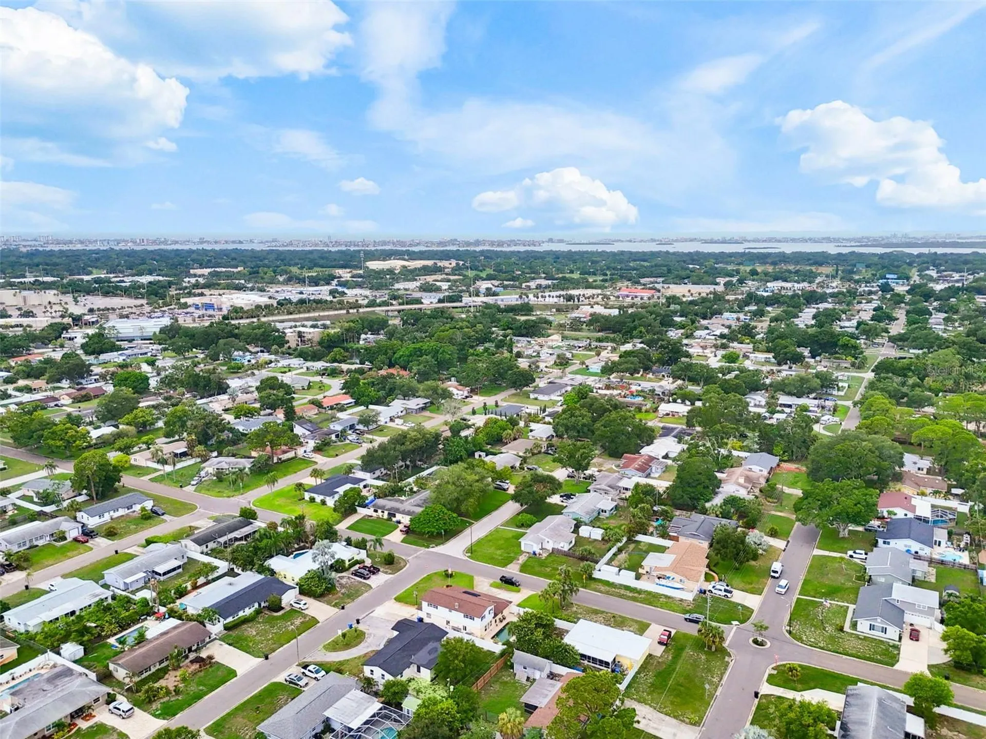 6781 33rd Avenue N St Petersburg FL 33710