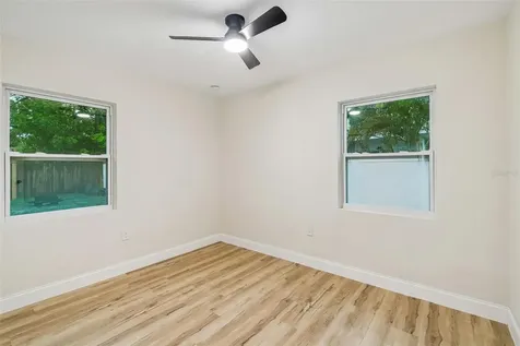 6781 33rd Avenue N St Petersburg FL 33710