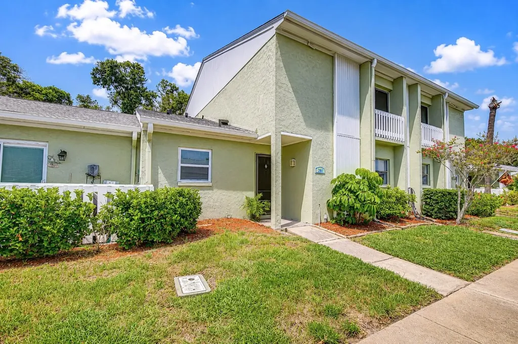 230 Cypress Place Oldsmar FL 34677