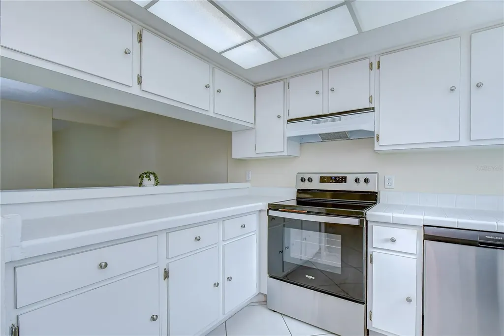 230 Cypress Place Oldsmar FL 34677