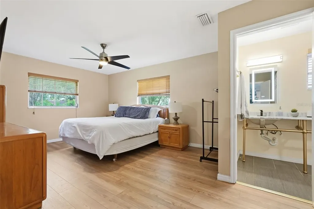 764 Forest Glen Road Clearwater FL 33765
