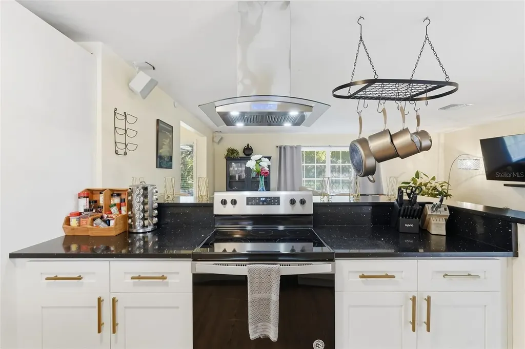 764 Forest Glen Road Clearwater FL 33765