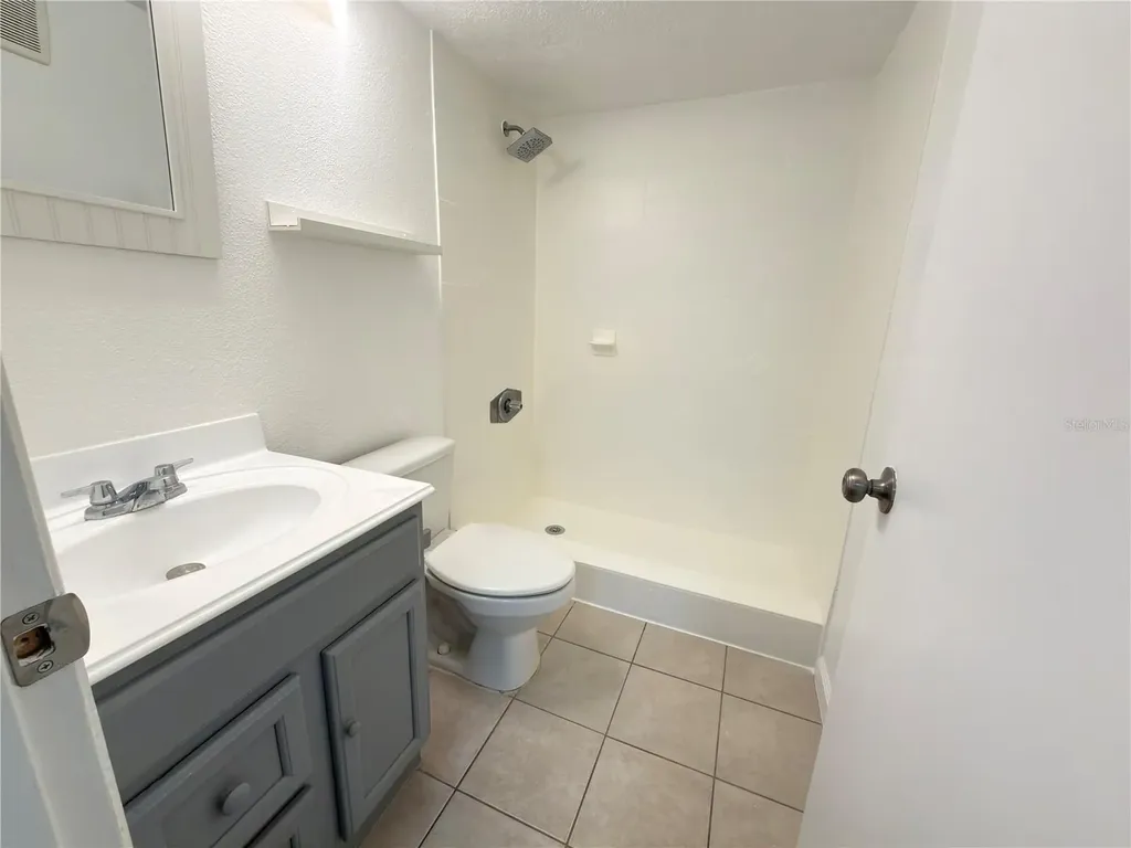 4702 Sutton Terrace Orlando FL 32811