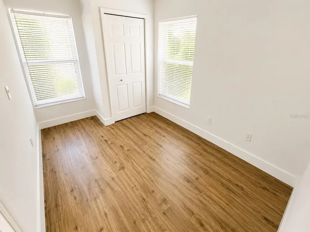4702 Sutton Terrace Orlando FL 32811