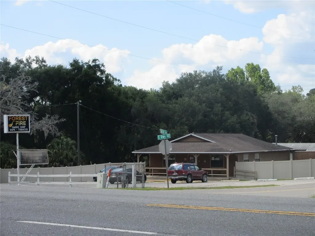 787 SE 162nd Terrace Silver Springs FL 34488