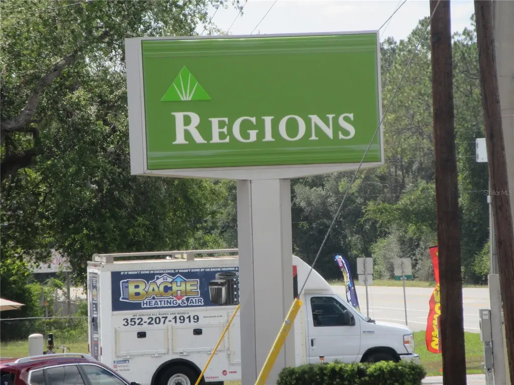 787 SE 162nd Terrace Silver Springs FL 34488
