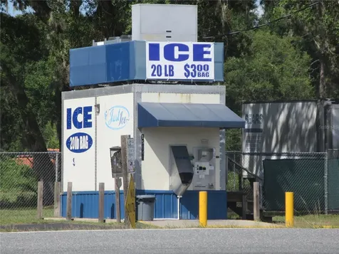 787 SE 162nd Terrace Silver Springs FL 34488