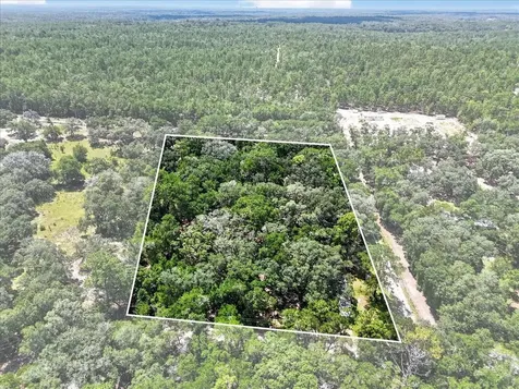 130 Windy Hills Road Hawthorne FL 32640