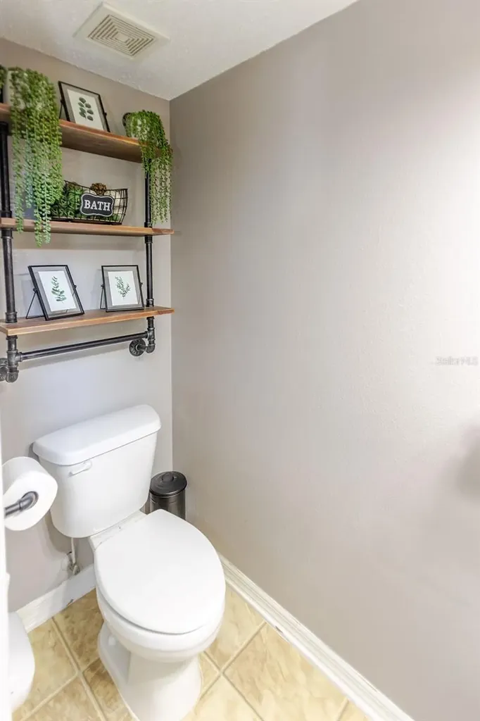 11083 Maybird Avenue Weeki Wachee FL 34613