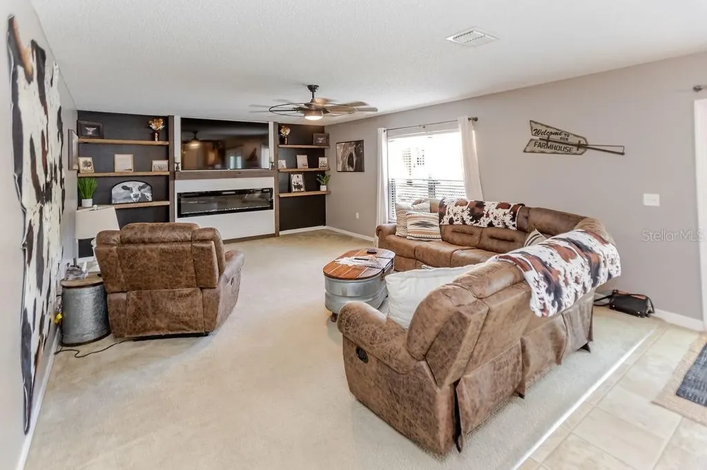 11083 Maybird Avenue Weeki Wachee FL 34613