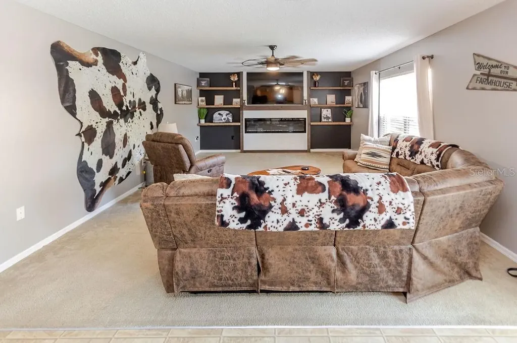 11083 Maybird Avenue Weeki Wachee FL 34613