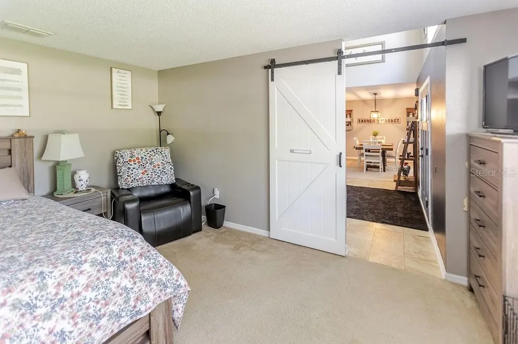 11083 Maybird Avenue Weeki Wachee FL 34613