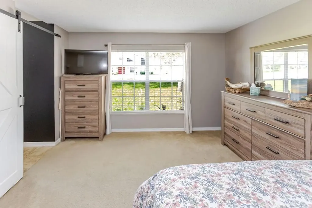 11083 Maybird Avenue Weeki Wachee FL 34613