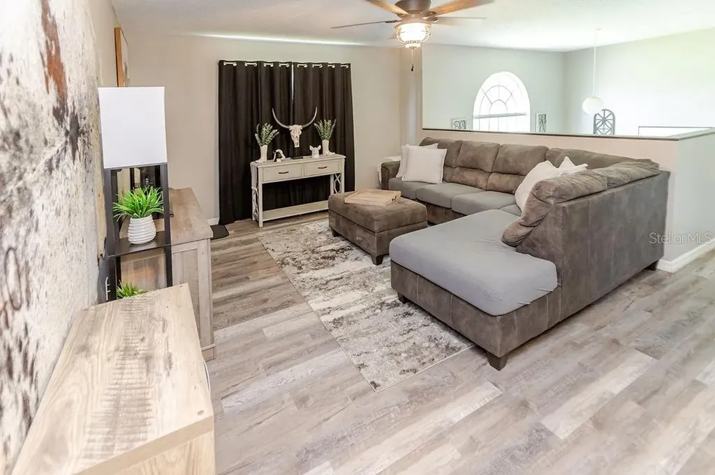 11083 Maybird Avenue Weeki Wachee FL 34613