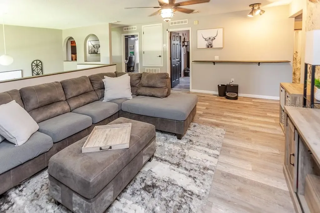 11083 Maybird Avenue Weeki Wachee FL 34613