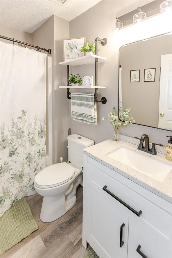 11083 Maybird Avenue Weeki Wachee FL 34613