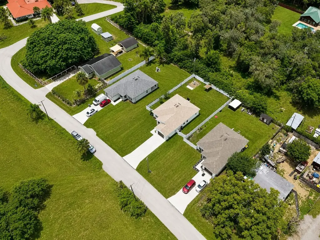318 Eucalyptus Road Lake Wales FL 33898