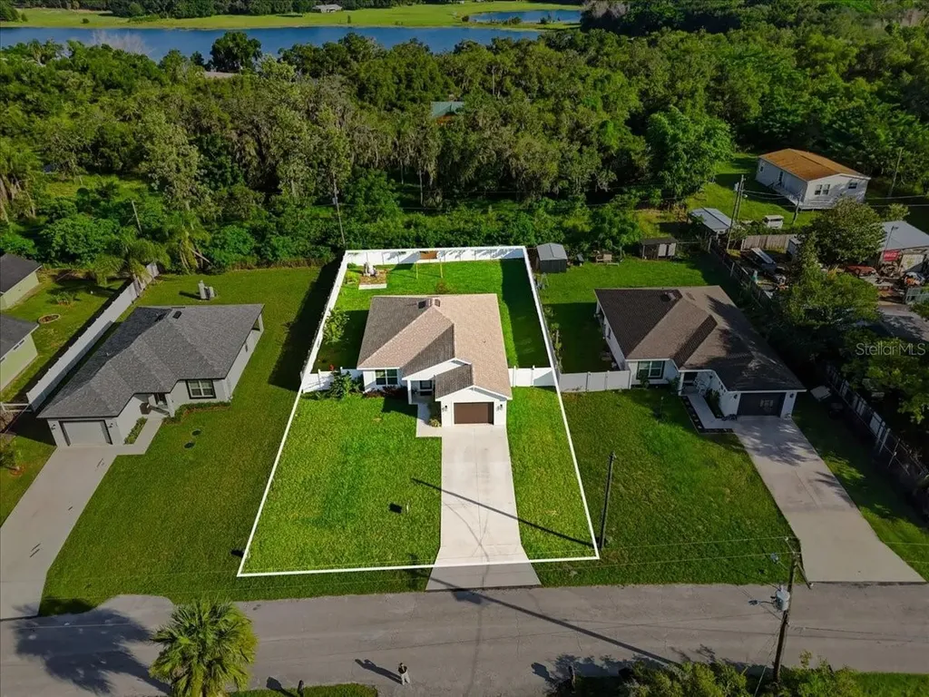 318 Eucalyptus Road Lake Wales FL 33898