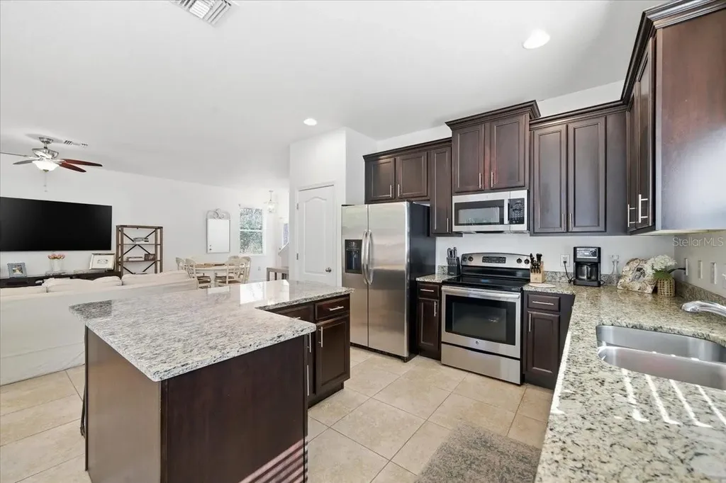 12330 N Rome Avenue Tampa FL 33612