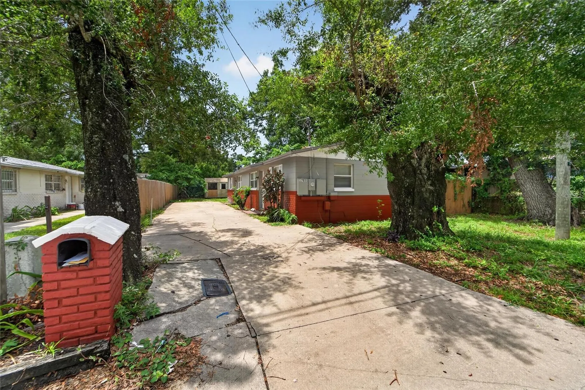 1703 E Idell Street Tampa FL 33604