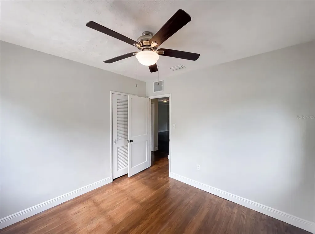 6129 5th Avenue N St Petersburg FL 33710