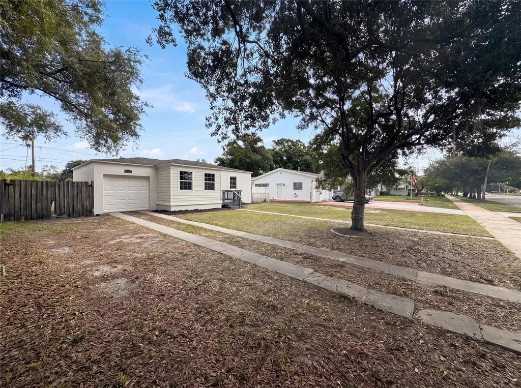 6129 5th Avenue N St Petersburg FL 33710