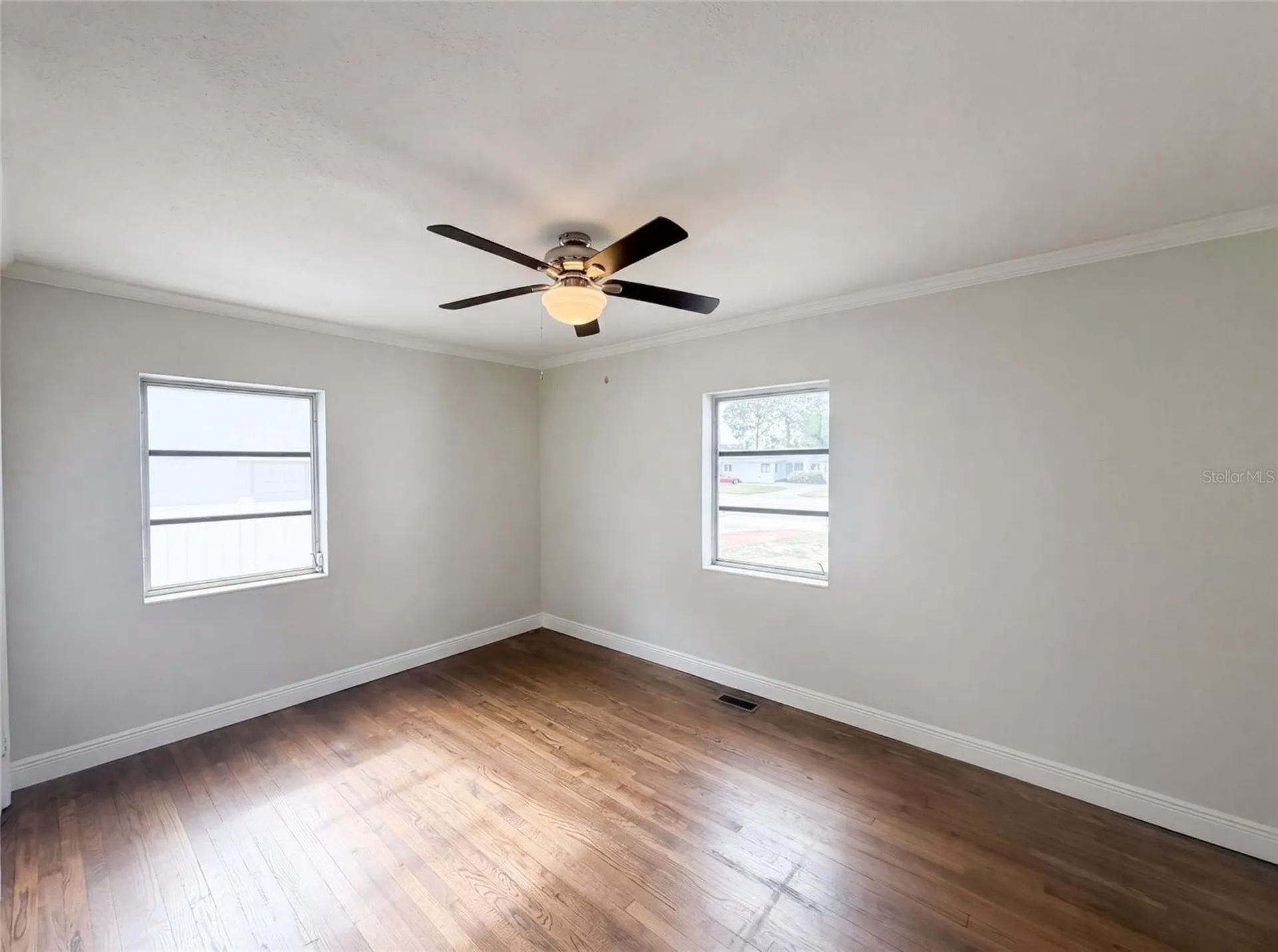 6129 5th Avenue N St Petersburg FL 33710