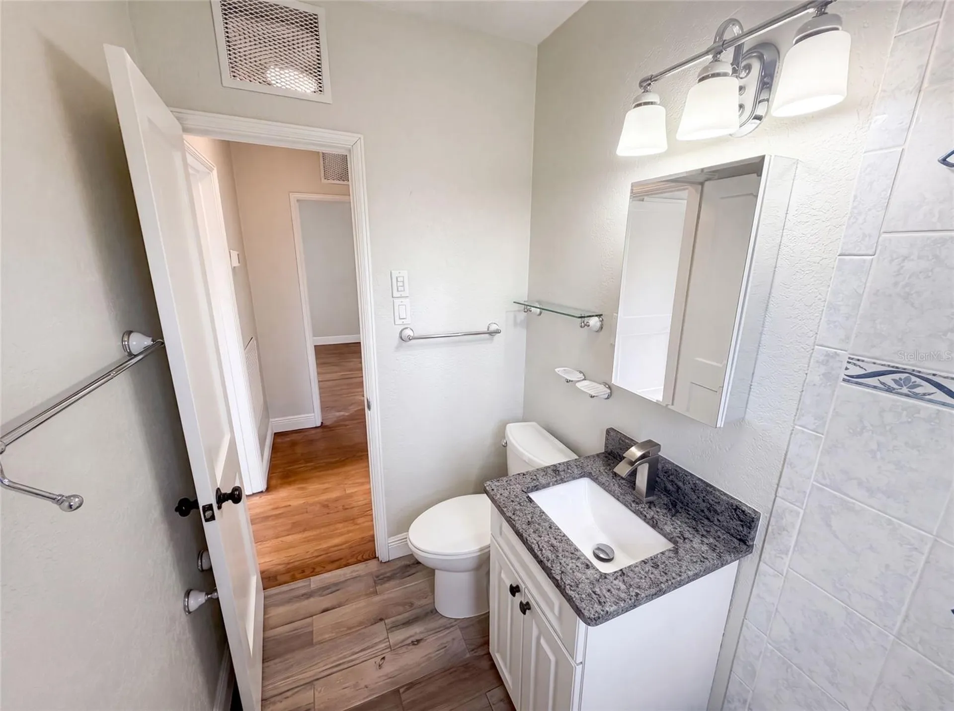 6129 5th Avenue N St Petersburg FL 33710