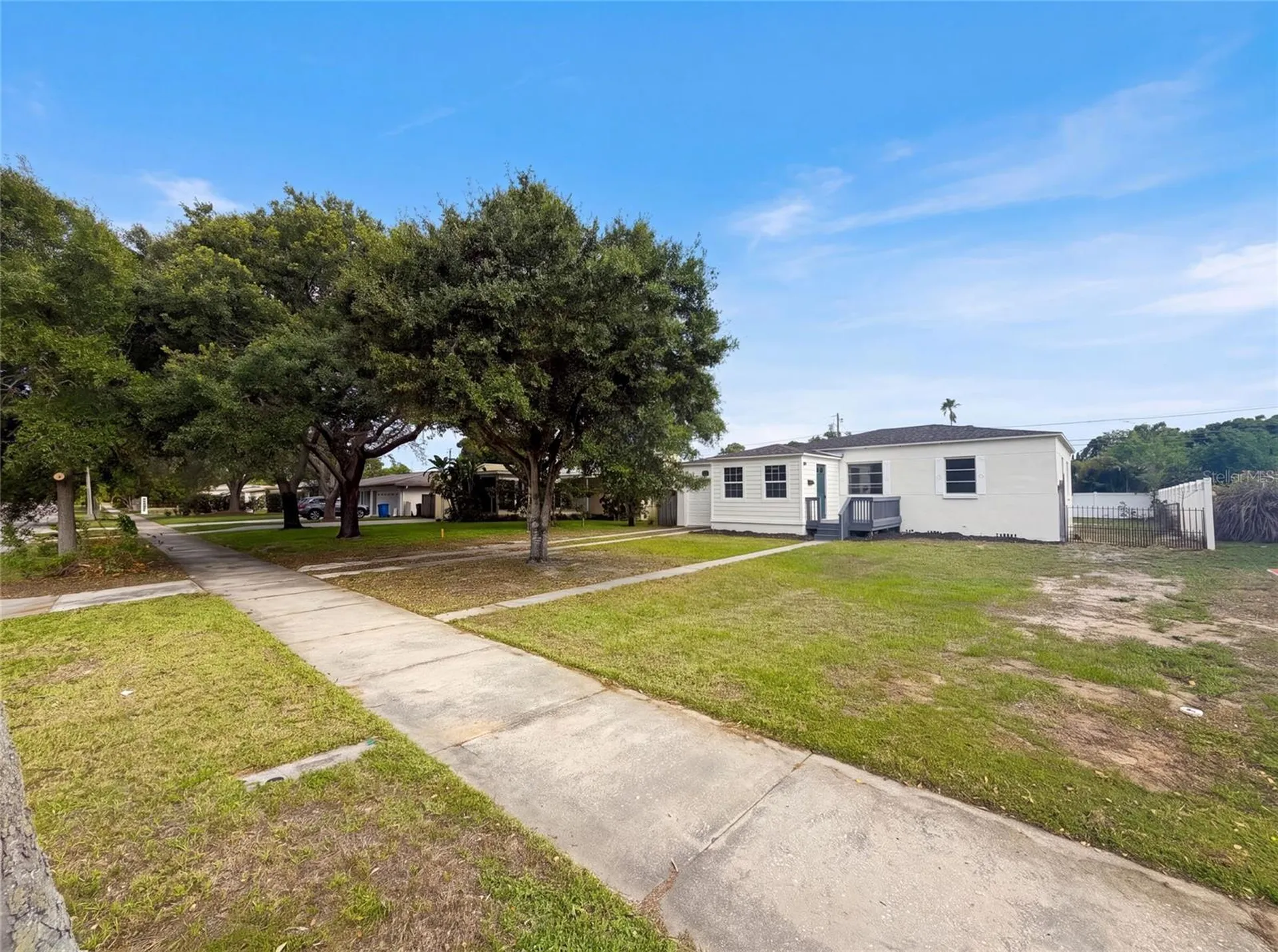 6129 5th Avenue N St Petersburg FL 33710