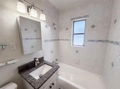 6129 5th Avenue N St Petersburg FL 33710